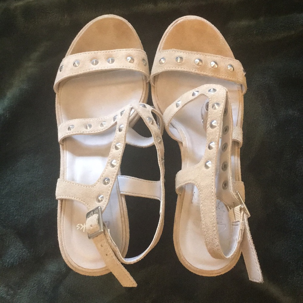 Clark’s suede wedge